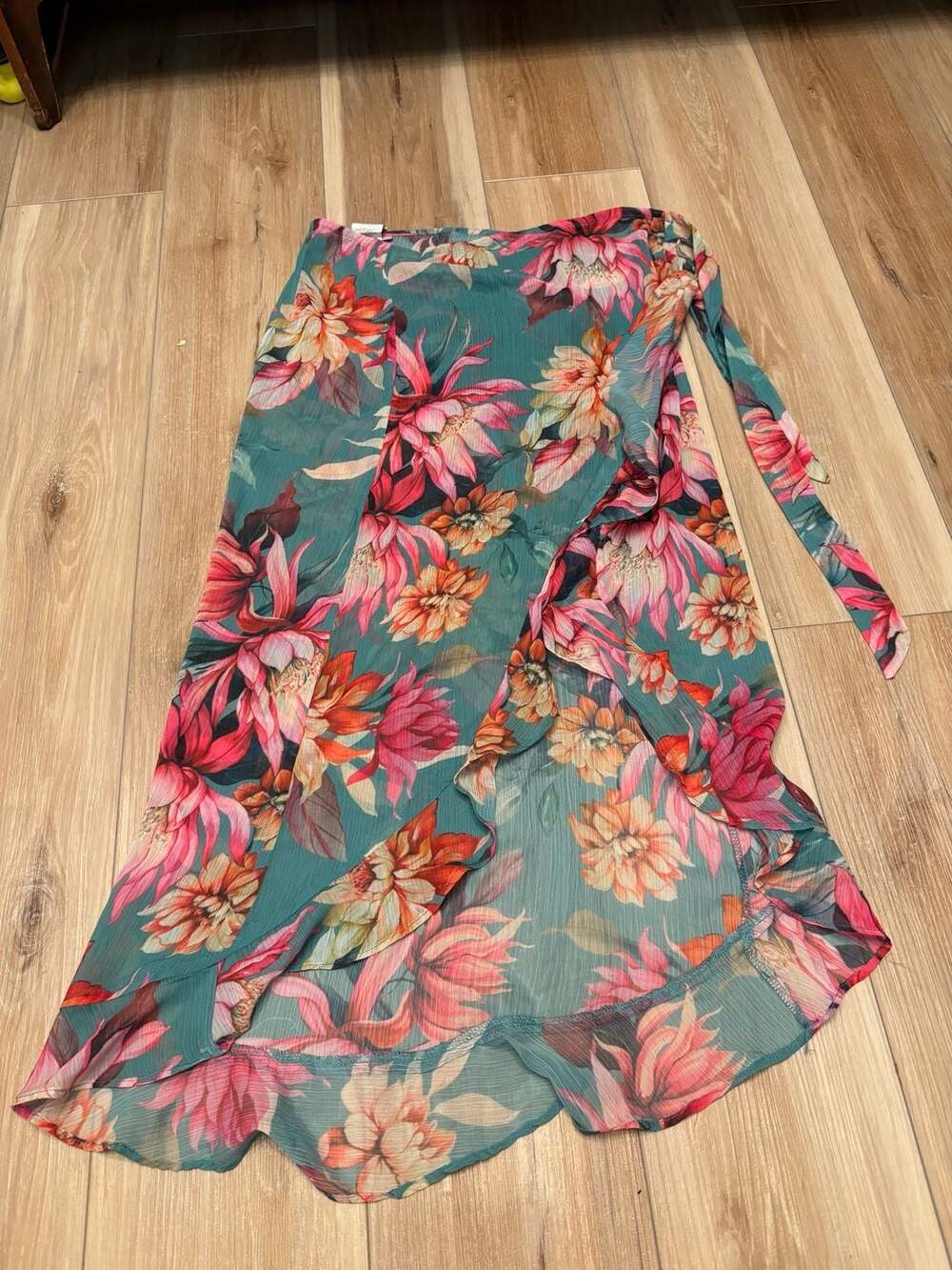 La Blanca Garden Social Wrap Cover-Up Skirt Aloe Blue Small S